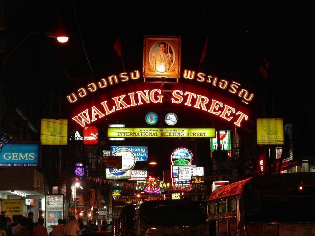Punyapha Place Pattaya Eksteriør bilde