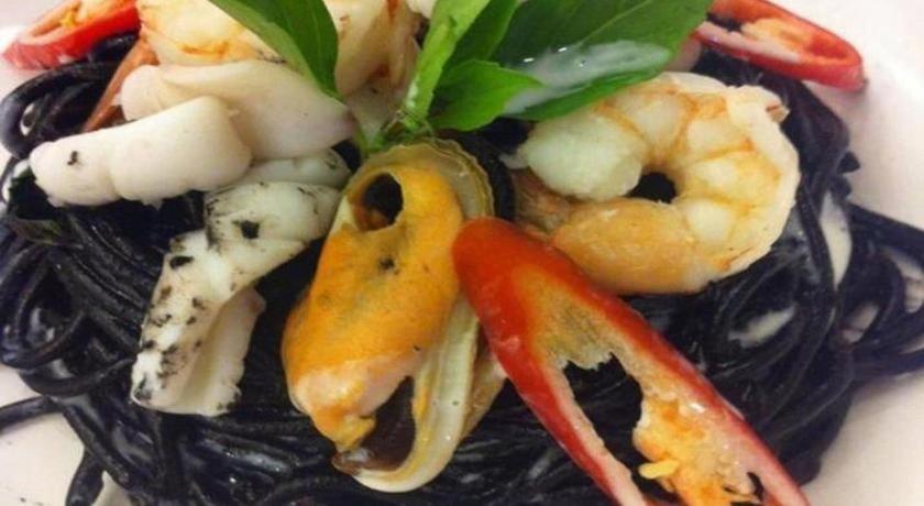 Punyapha Place Pattaya Eksteriør bilde